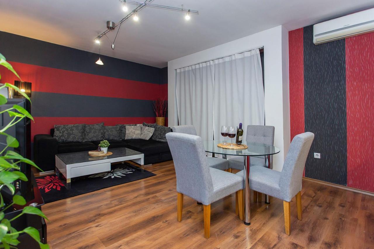 Vitosha Downtown Apartments Szófia Kültér fotó